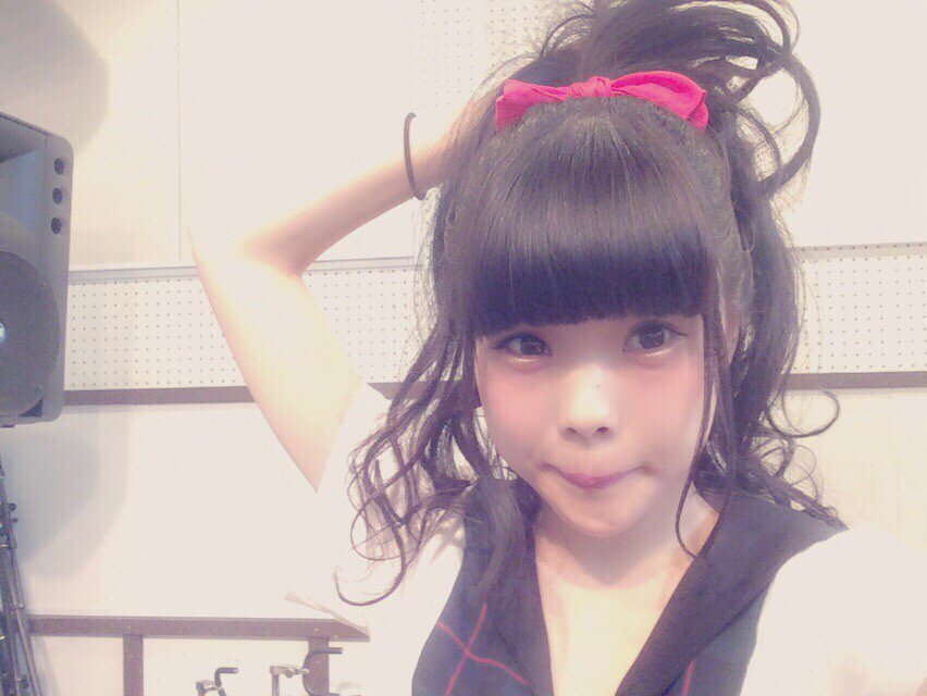 アイナ・ジ・エンドの子供の頃