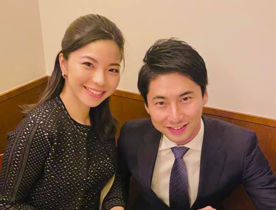 中曽根康隆の妻・友美と康隆さん