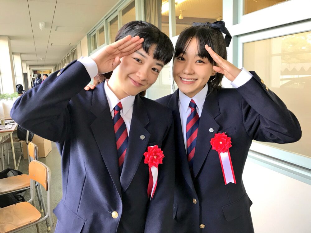 永野芽郁(高校卒業時の写真)