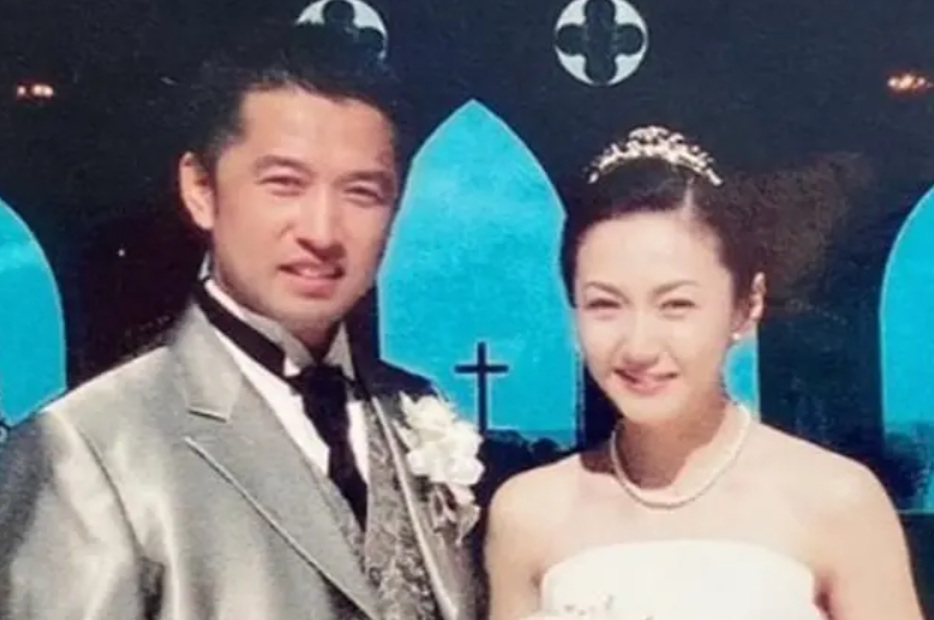 生稲晃子と夫・佐山智洋